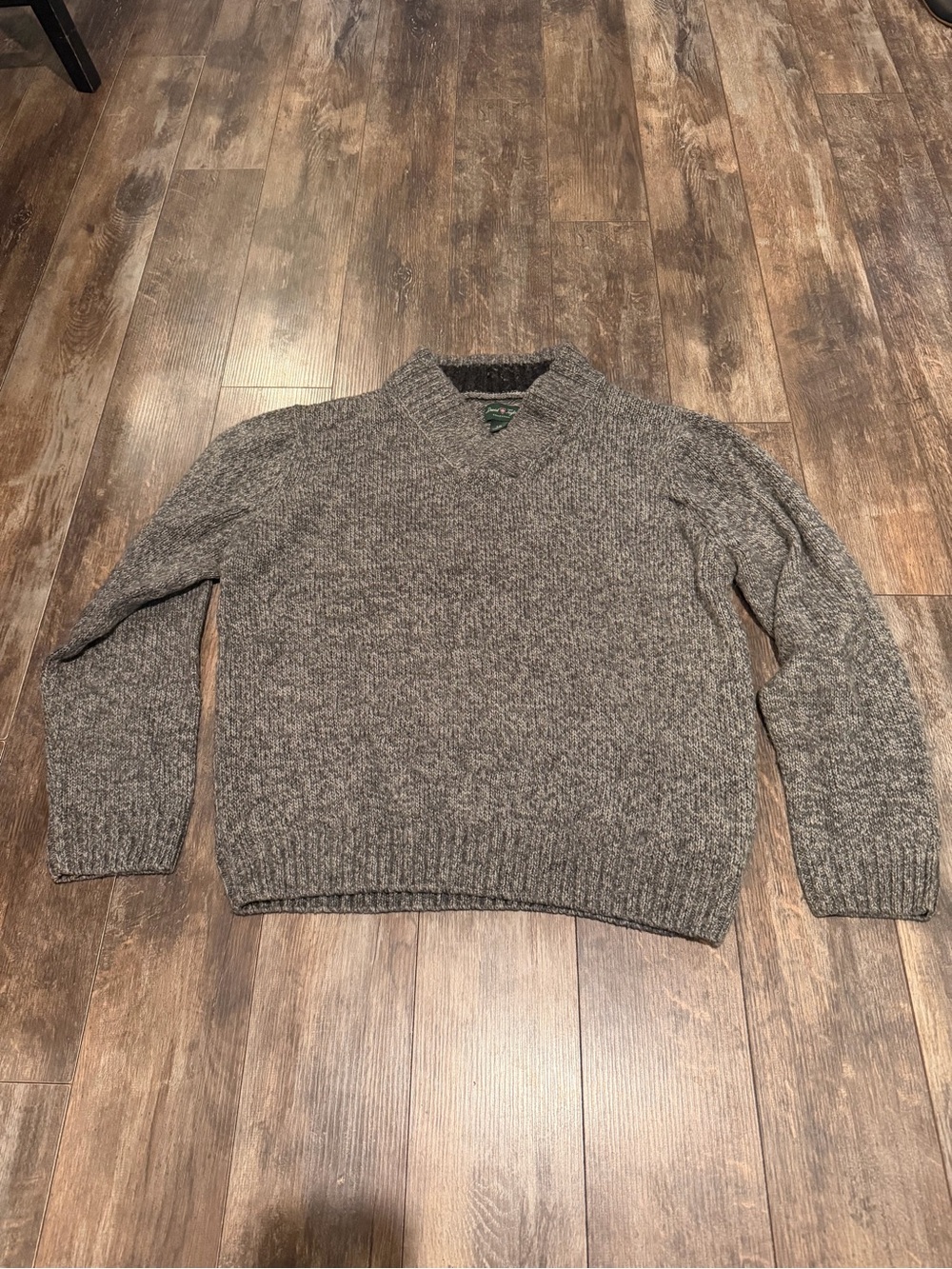 David Taylor Heathered Gray V-Neck Pullover Sweater
